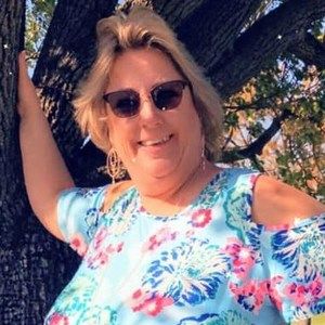 Meet your Posher, Debra